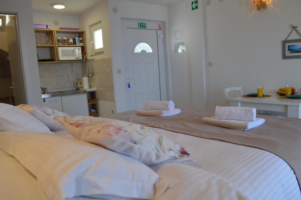 Apartmani Luan Вис Экстерьер фото