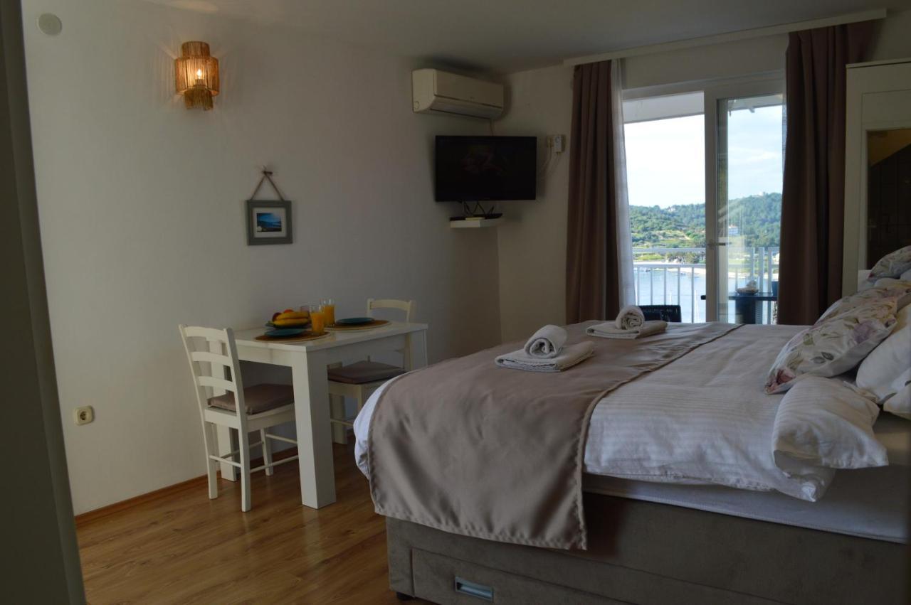 Apartmani Luan Вис Экстерьер фото