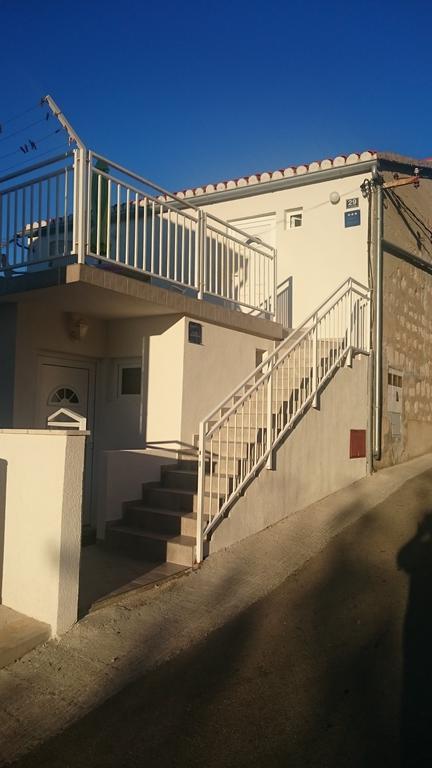 Apartmani Luan Вис Экстерьер фото